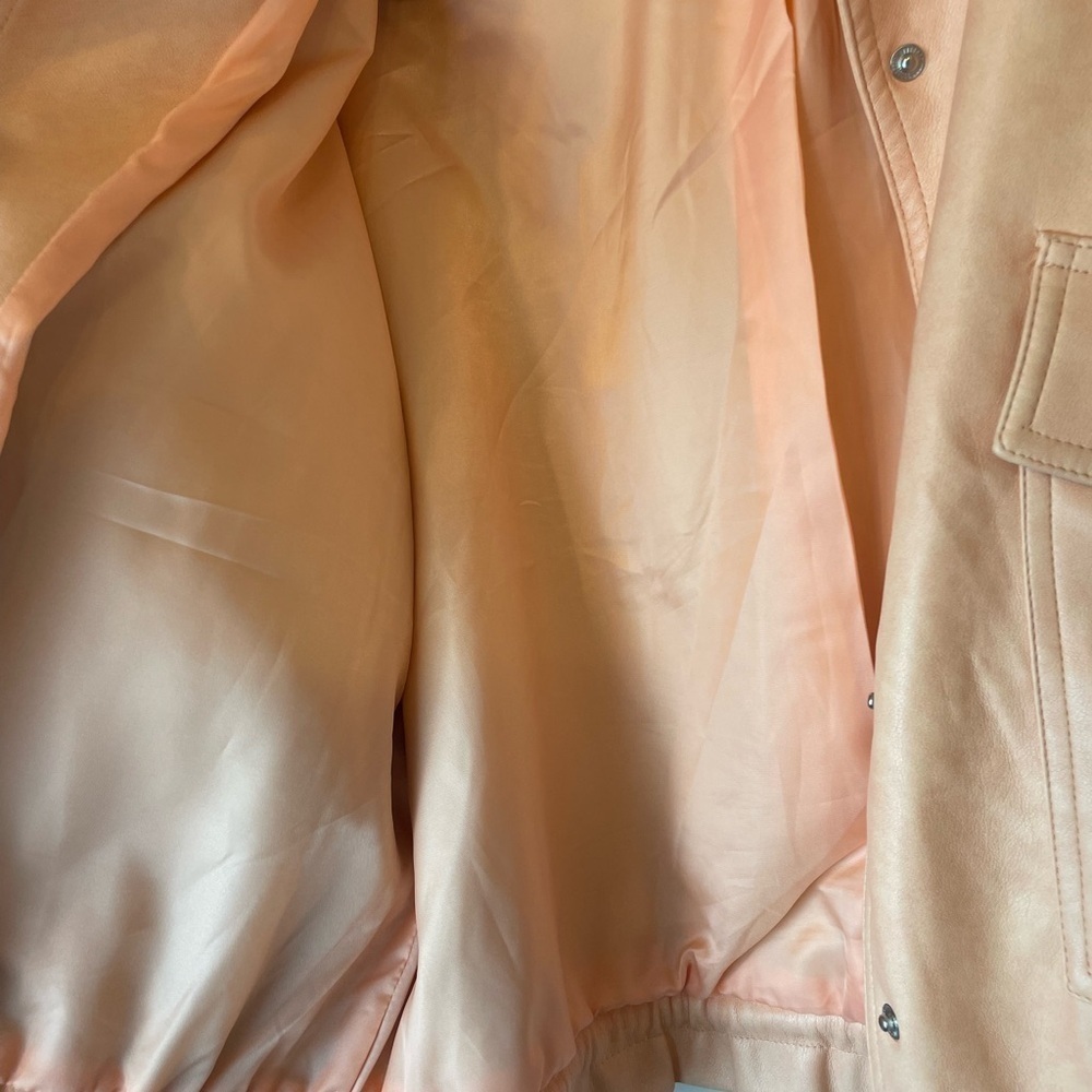 7 for All Mankind Peach Faux Leather Oversized Bomber Jacket Women’s Size Medium - Picture 5 of 13